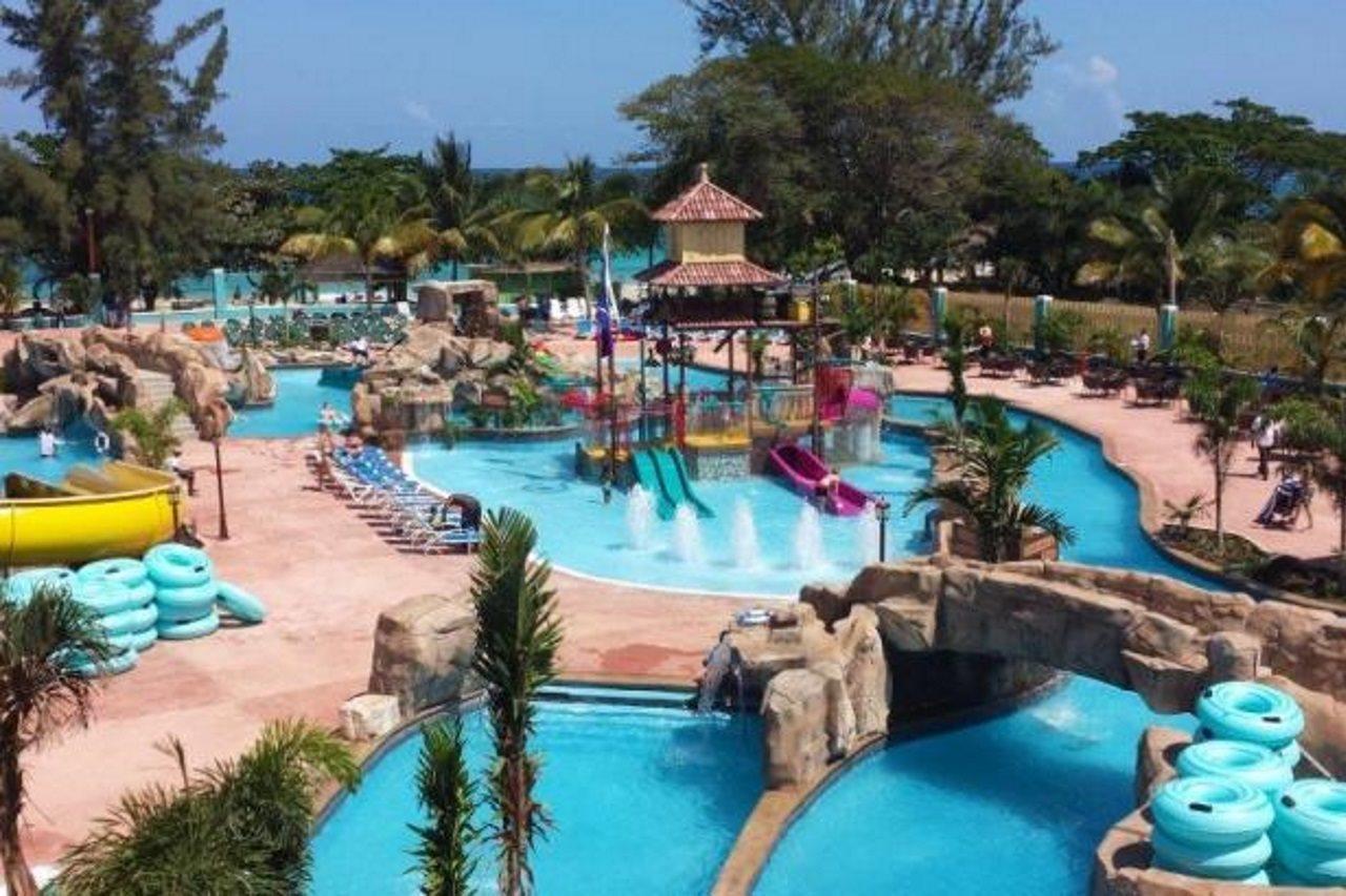 Jewel Runaway Bay Beach And Golf Resort Buitenkant foto